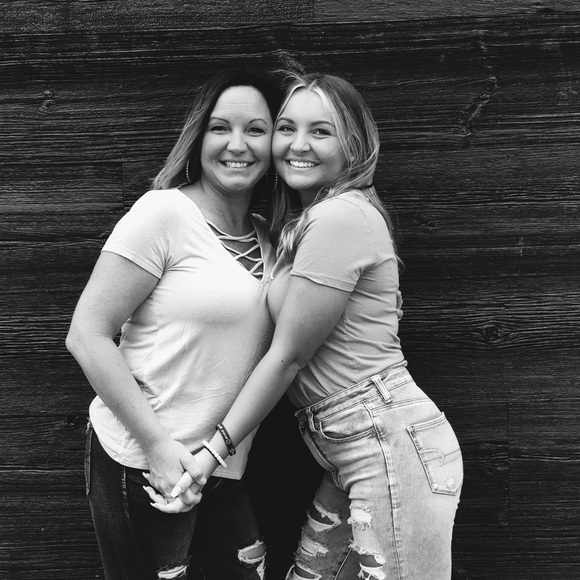 Meet your Posher, Kelly - Picture 2 of 6